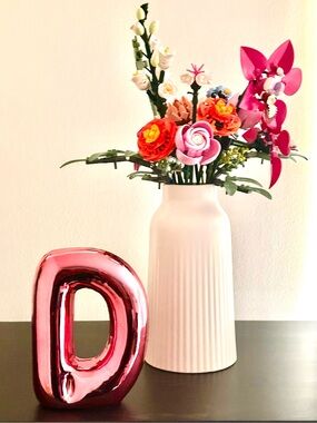 Decorative Metallic Pink 'D' Sculpture - Home Art Accent